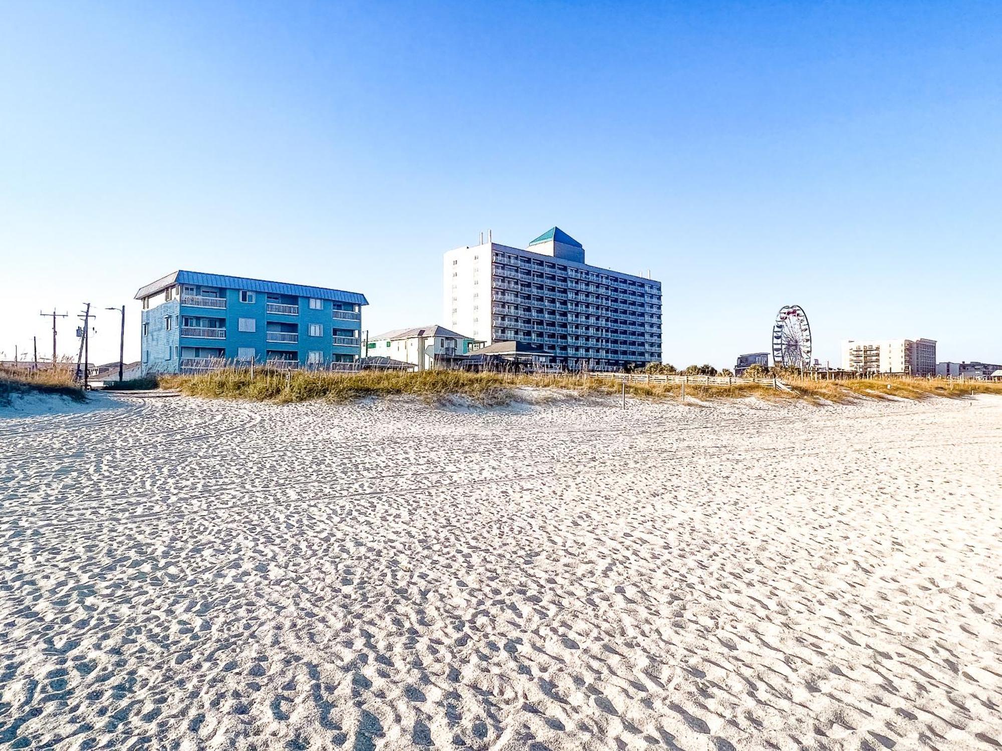 Cozy Beach Condo Sleeps 6 Pool Carolina Beach Exteriör bild